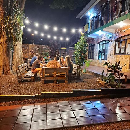 Benteveo Hostel Iguazu Puerto Iguazu Exterior photo