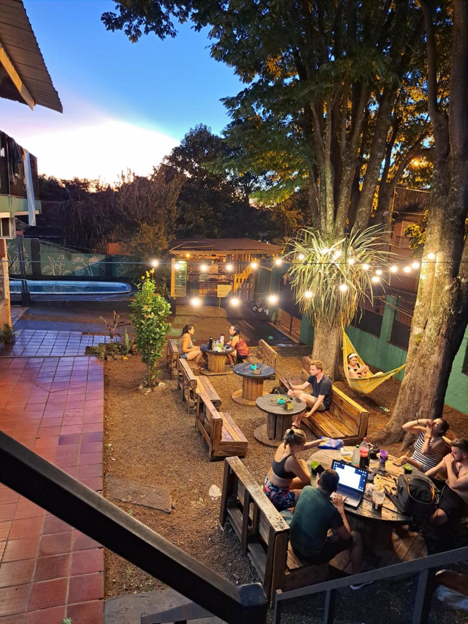 Benteveo Hostel Iguazu Puerto Iguazu Exterior photo